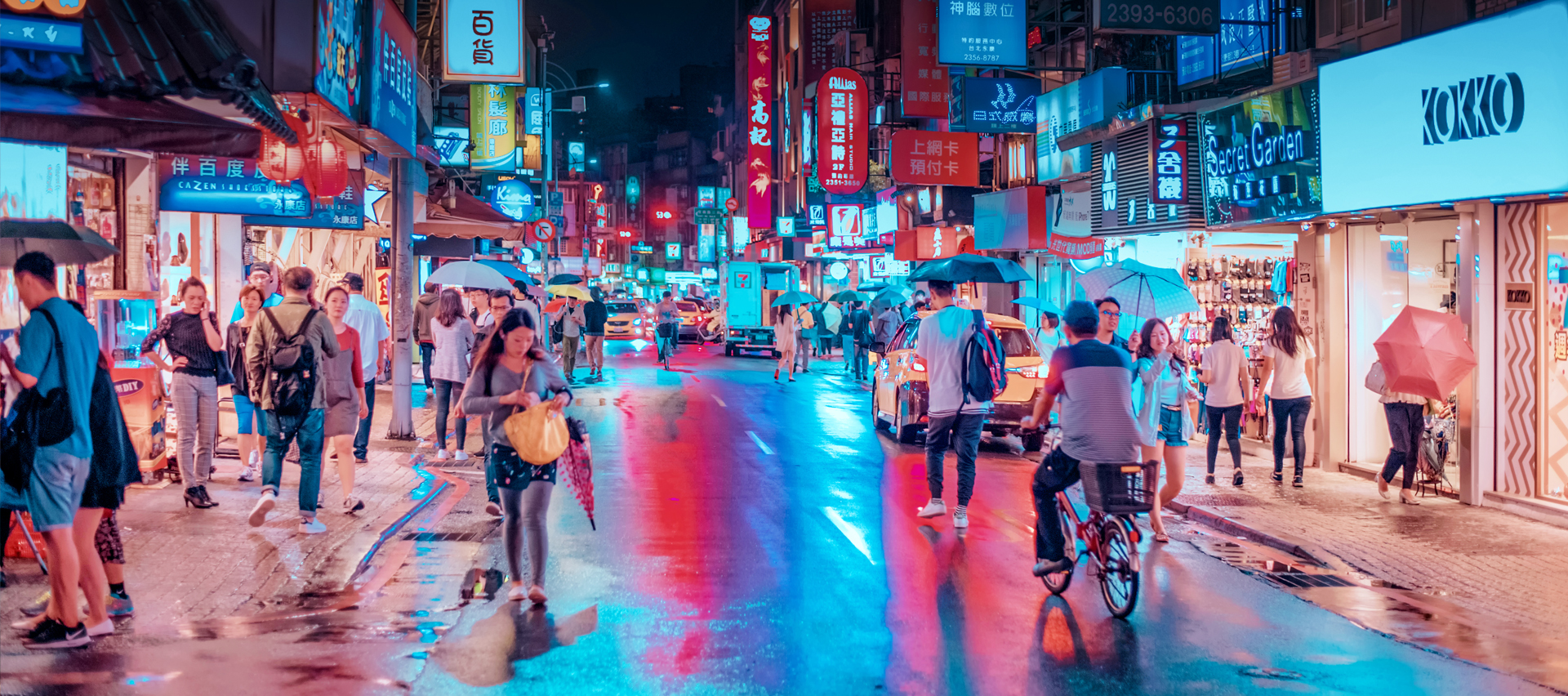 錦峰物業一直為改善人居環境、構築幸福生活而不懈努力，是物業行業領跑者，覆蓋多個重要城市。